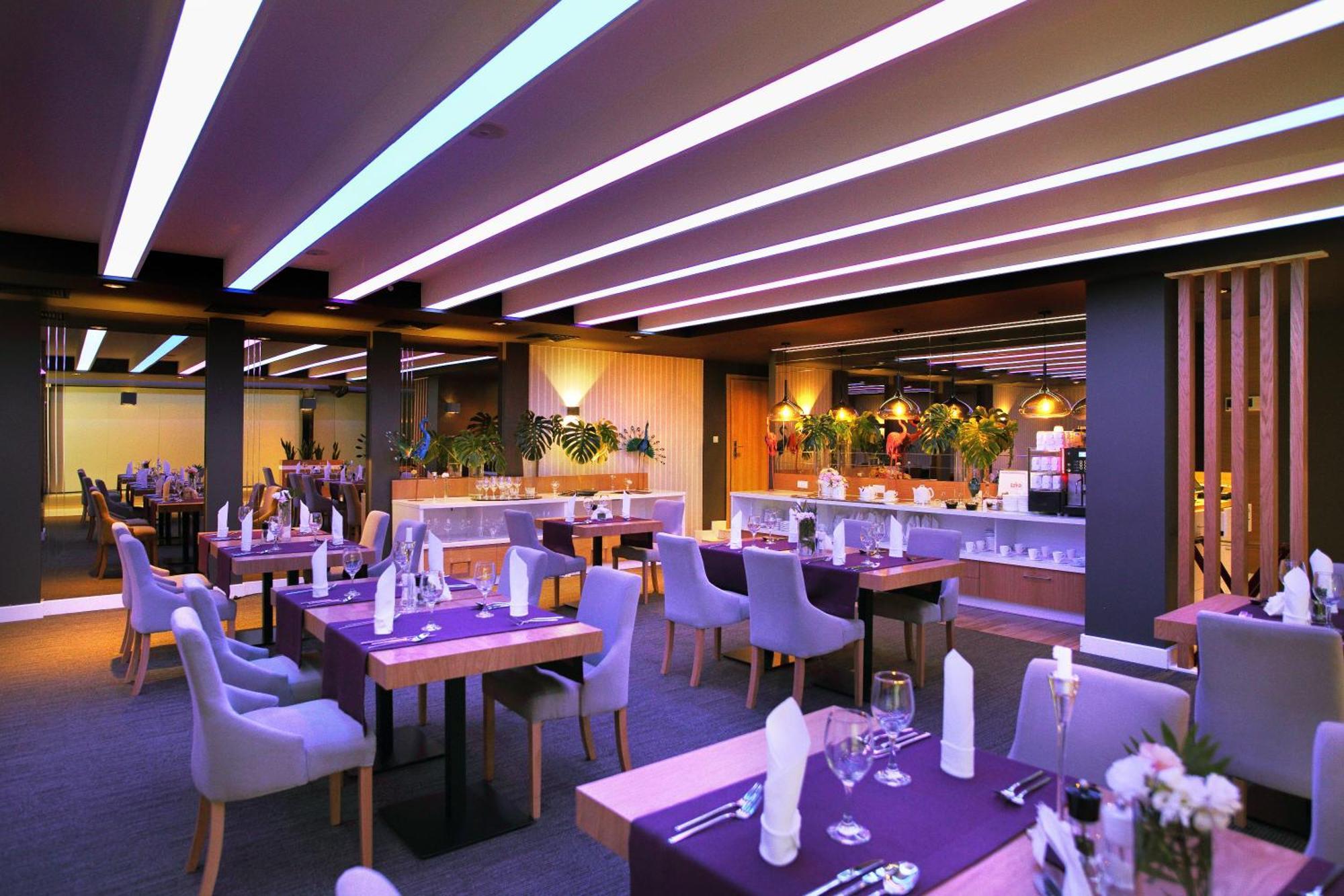 Elba Hotel Ostroleka  Esterno foto